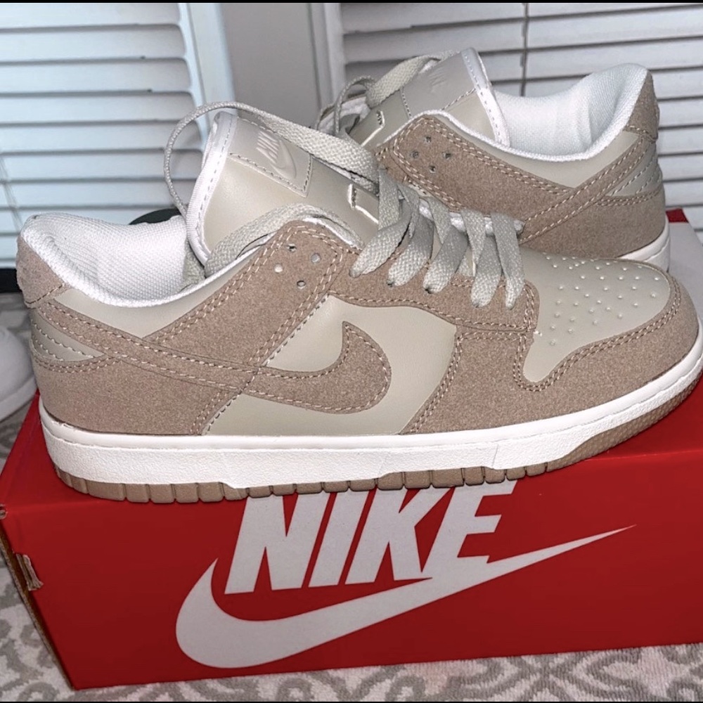Women’s Nike Dunk Low Sand-drift 6.5